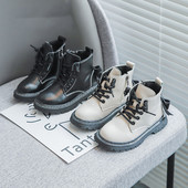 Κομψές παιδικές μπότες για κορίτσια από έκο δέρμα με κορδόνια