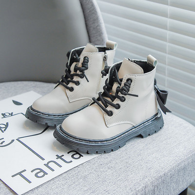 Κομψές παιδικές μπότες για κορίτσια από έκο δέρμα με κορδόνια