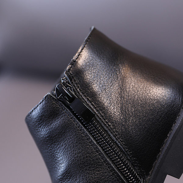 Παιδικά μποτάκια από οικολογικό δέρμα - καθαρό μοντέλο