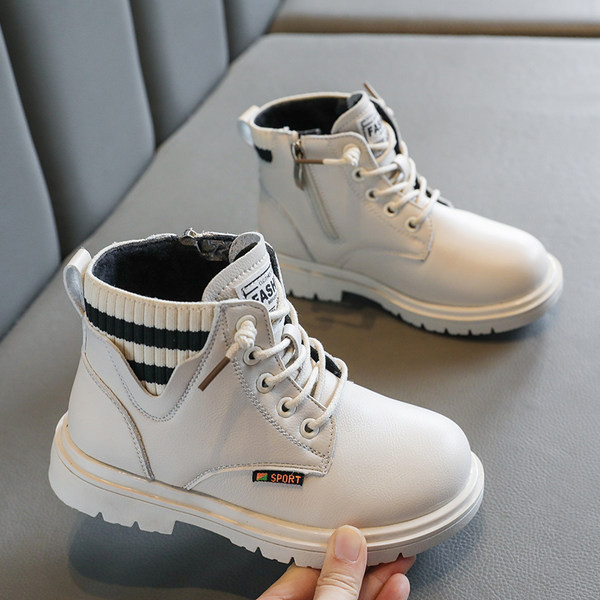 Παιδικά έκο δερμάτινα μποτάκια σε τρία χρώματα με κορδόνια