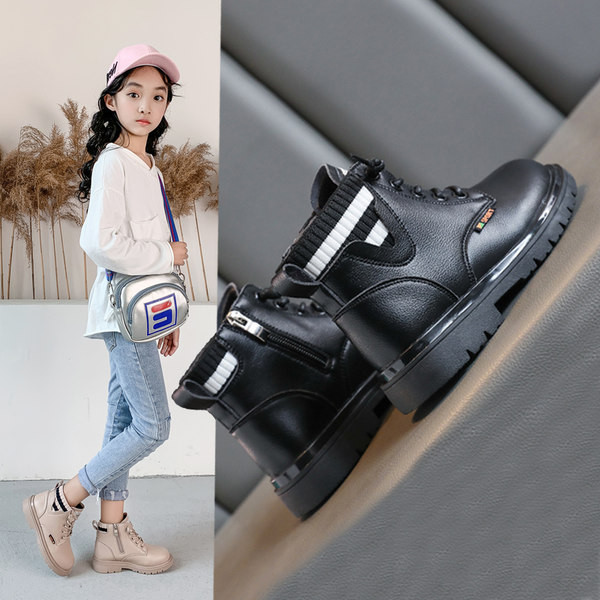 Παιδικά έκο δερμάτινα μποτάκια σε τρία χρώματα με κορδόνια