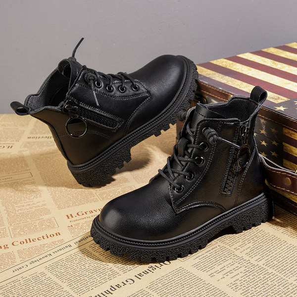 Παιδικές μπότες από οικολογικό δέρμα με τραχιά σόλα - πολλά μοντέλα