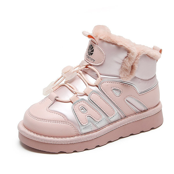 Μοντέρνες παιδικές μπότες σε διάφορα μοντέλα