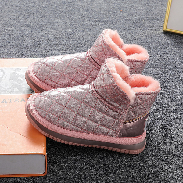 Παιδικά χειμωνιάτικα μποτάκια με ζεστή φόδρα και επίπεδη σόλα