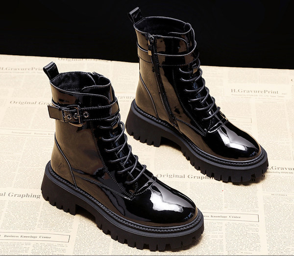 Gyerek modern lakkbőr csizma csattal és cipzárral lányoknak