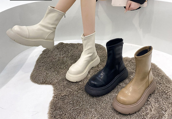 Dječje čizmice sa patentnim zatvaračem u više boja