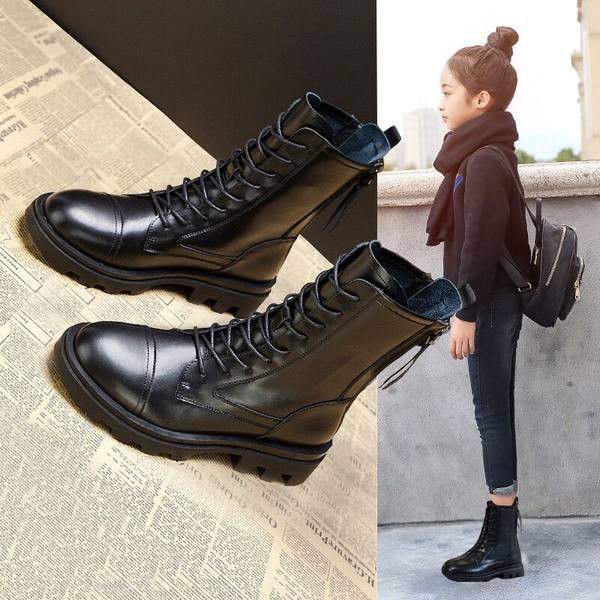 Παιδικά έκο δερμάτινα μποτάκια με κορδόνια σε μαύρο χρώμα κατάλληλα για τον χειμώνα