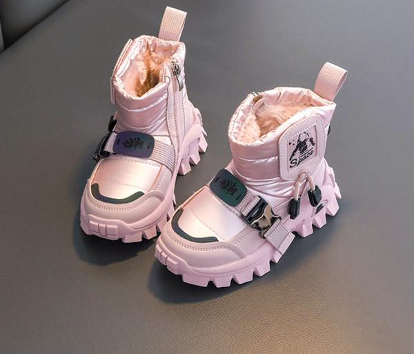 Meleg gyerekcsizma három színben