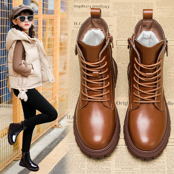 Παιδικά μποτάκια με φερμουάρ στο πλάι και κορδόνια