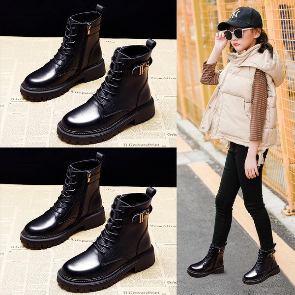 Παιδικά μποτάκια με φερμουάρ στο πλάι και κορδόνια