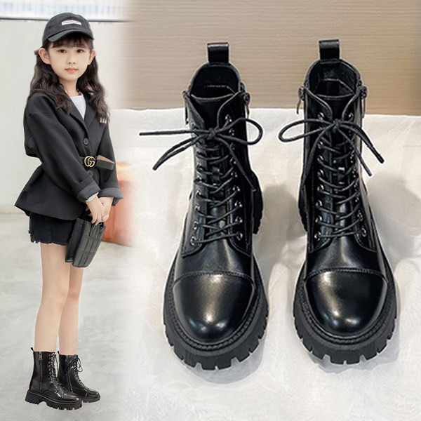 Παιδικά μποτάκια με φερμουάρ και κορδόνια για κορίτσια