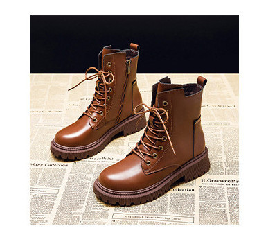 Μοντέρνα παιδικά έκο δερμάτινα μποτάκια σε δύο χρώματα με κορδόνια