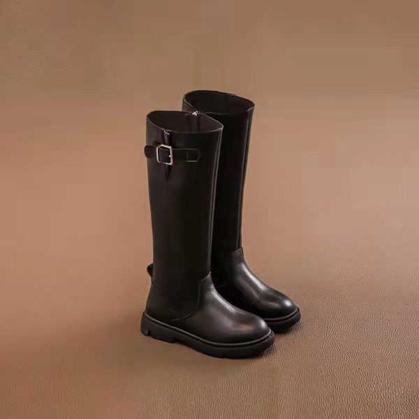 Παιδικά μποτάκια με αγκράφες για κορίτσια