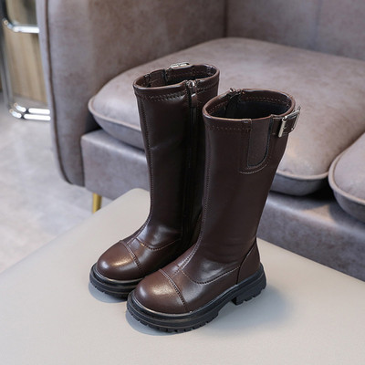 Μοντέρνα παιδικά μποτάκια από οικολογικό δέρμα σε μαύρο και καφέ χρώμα