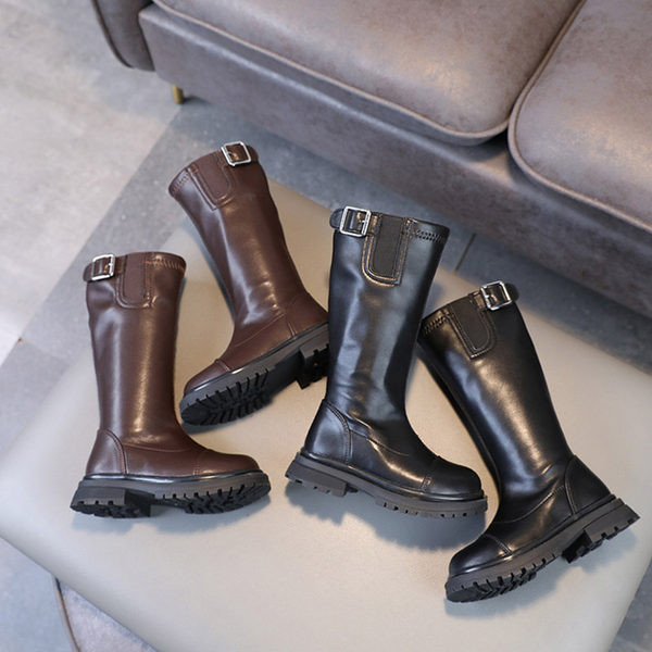 Μοντέρνα παιδικά μποτάκια από οικολογικό δέρμα σε μαύρο και καφέ χρώμα