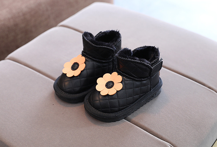Cizme pentru copii cu floare 3D si captuseala calda