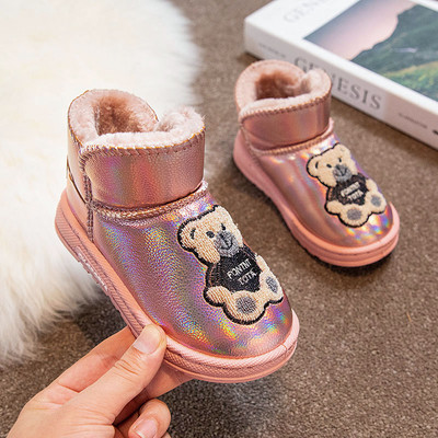 Ζεστές χειμωνιάτικες μπότες με απλικέ