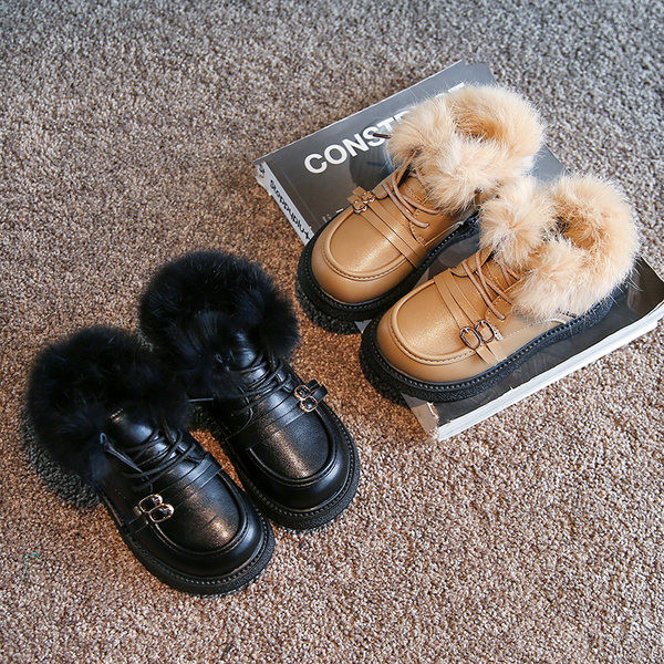 Modern, pehelyes bőrcsizma lányoknak