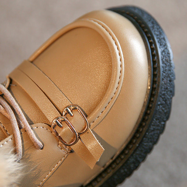 Modern, pehelyes bőrcsizma lányoknak