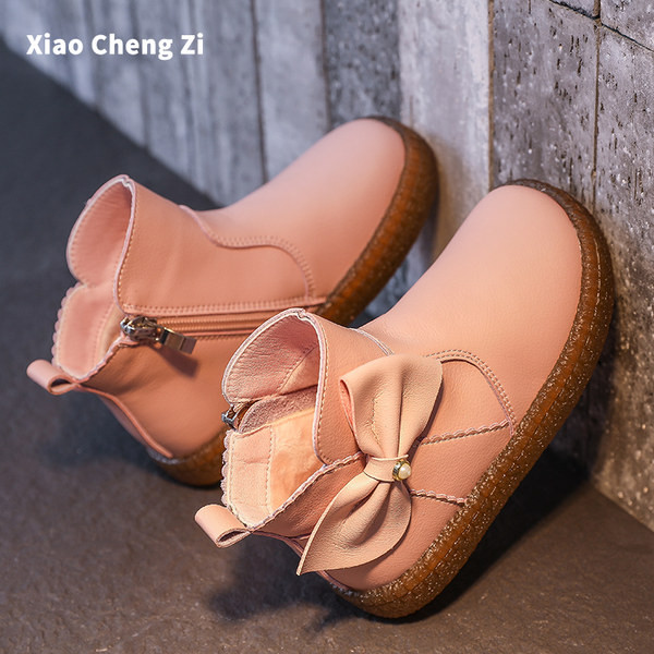 Παιδικά έκο δερμάτινα μποτάκια με κορδέλα