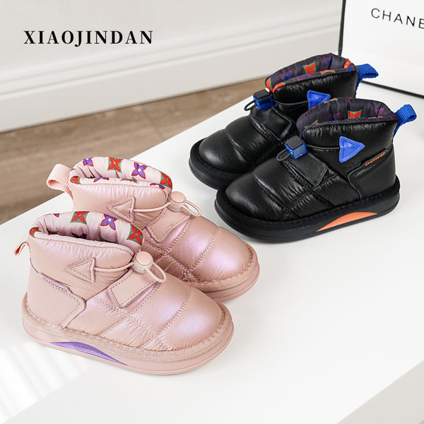 Χειμερινά παιδικά μποτάκια για κορίτσια σε μαύρο και ροζ χρώμα