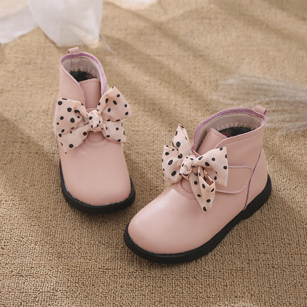 Παιδικά μποτάκια με κορδέλα  πουά