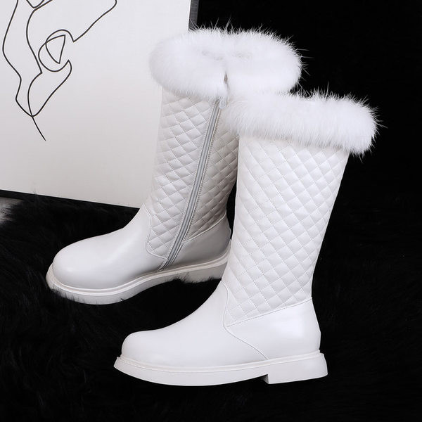 Μοντέρνα παιδικά μποτάκια με πούπουλο σε μαύρο και άσπρο χρώμα