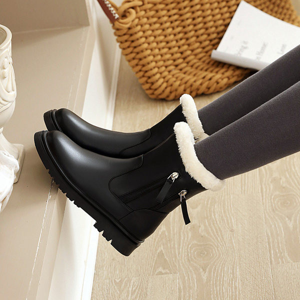 Meleg talpú és durva talpú gyerekcsizma