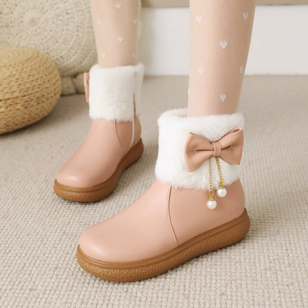 Παιδικά δερμάτινα μποτάκια με κορδέλα και μεταλλική διακόσμηση