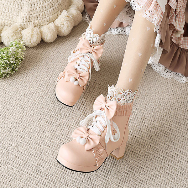 Νέο μοντέλο παιδικές μπότες με τετράγωνο τακούνι σε τρία χρώματα