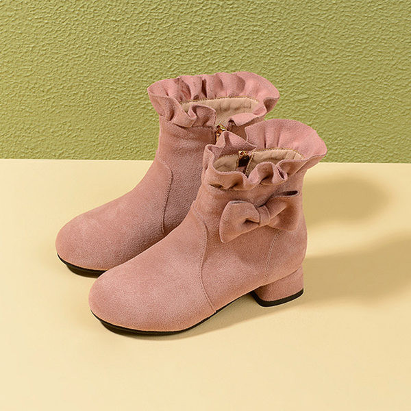 Dječje jesenske čizme s kovrčama i trakom od eko brušene kože