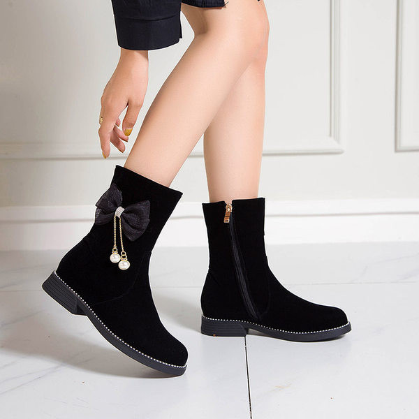 Χειμερινά παιδικά μποτάκια με κορδέλα