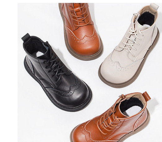 Παιδικά μποτάκια από οικολογικό δέρμα με κορδόνια