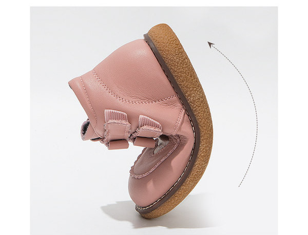 Νέο μοντέλο παιδικές μπότες με κορδέλες