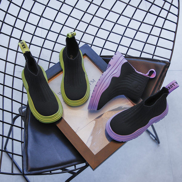 Gyermek zokni színes talppal