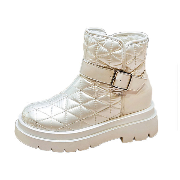 Cizme de copii actuale cu cataramă model rotunjită