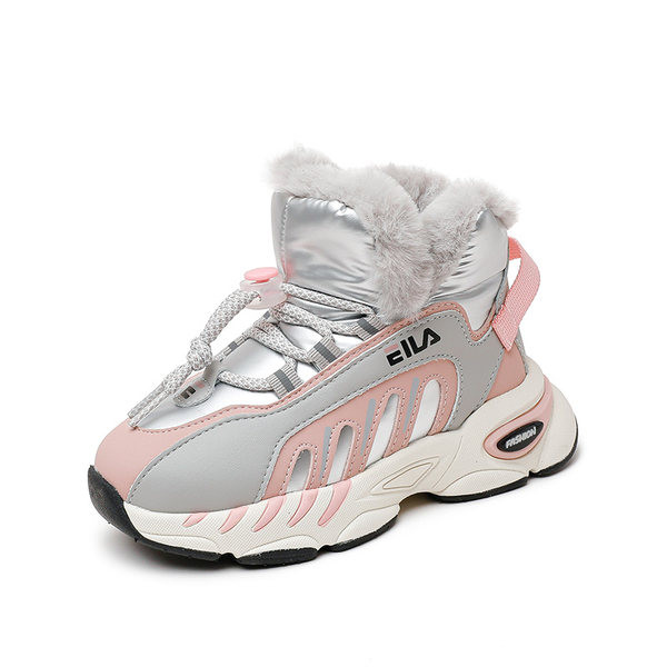 Παιδικά μοντέρνα μποτάκια με απαλή φόδρα με κορδόνια