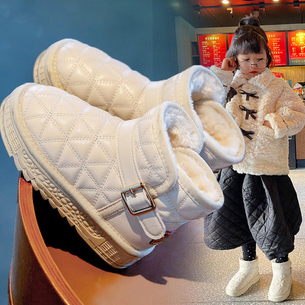 Novi model dječjih štepanih čizama s kopčom