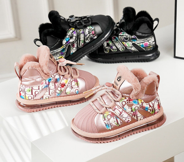 Κομψές παιδικές μπότες για κορίτσια με κορδόνια και επίπεδη σόλα