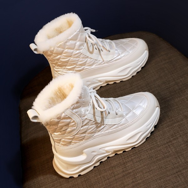 Μοντέρνα παιδικά μποτάκια για το χειμώνα με απαλή φόδρα