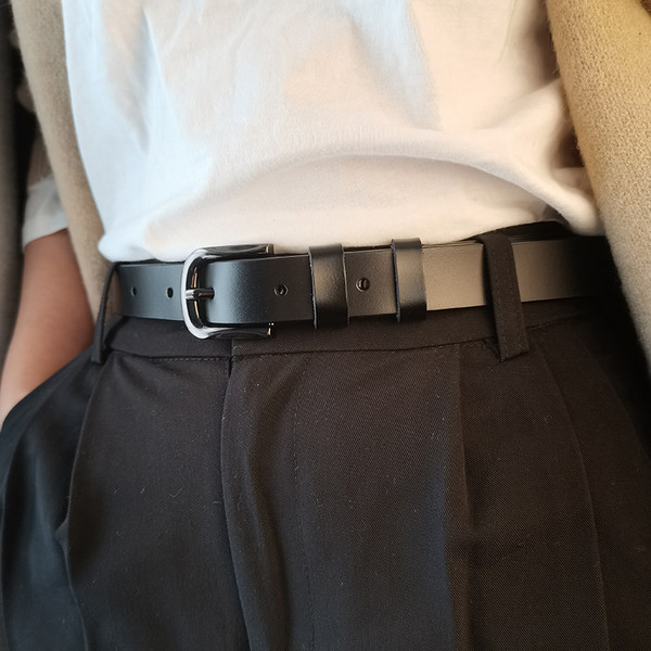 Muški kožni remen sa kopčom - crne boje