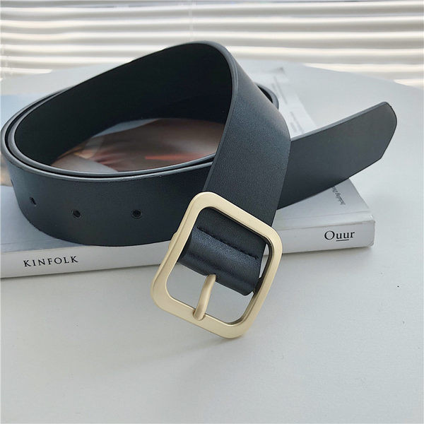 Ανδρική έκο δερμάτινη ζώνη με μεταλλική αγκράφα