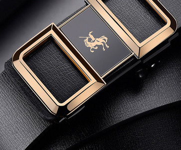 Ανδρική έκο δερμάτινη ζώνη με μεταλλική αγκράφα - μαύρο χρώμα