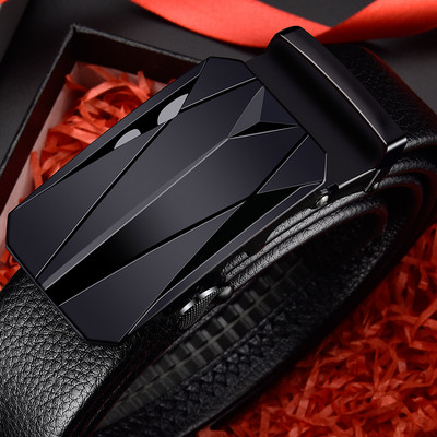 Ανδρική έκο δερμάτινη ζώνη με μεταλλική αγκράφα - μαύρο χρώμα