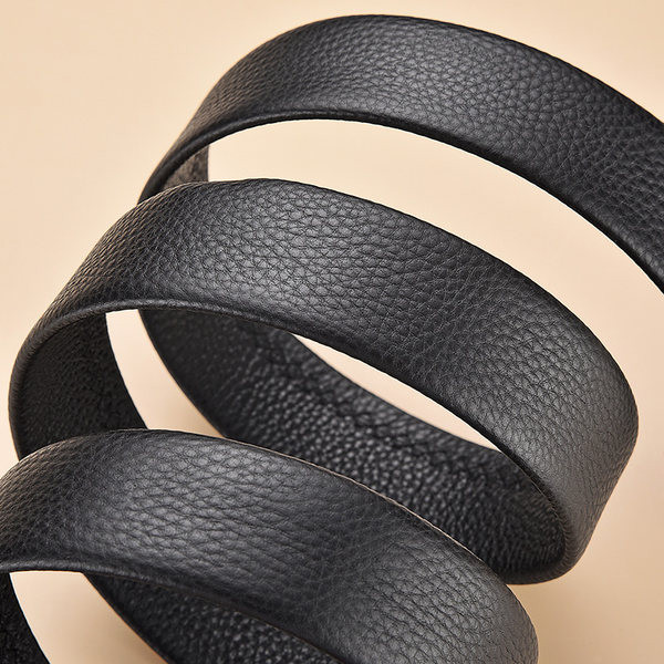 Ανδρική έκο δερμάτινη ζώνη με μεταλλική αγκράφα - μαύρο χρώμα