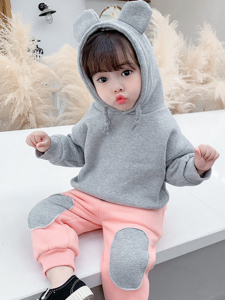 Παιδικό αθλητικό σετ για κορίτσια από μπλούζα με κουκούλα και εσώρουχο