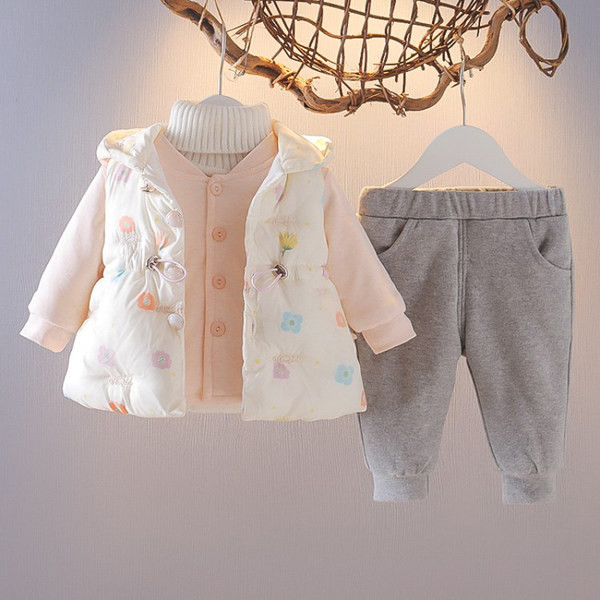 Νέο μοντέλο παιδικό σετ σε τρία μέρη - για κορίτσια