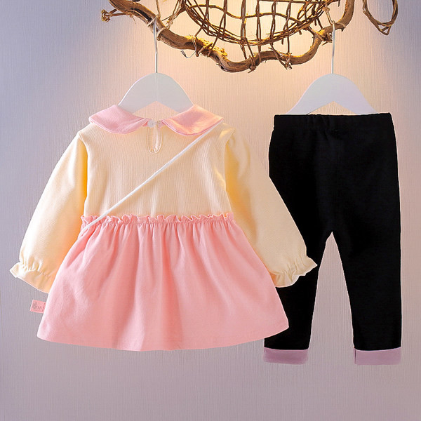 Παιδικό σετ για κορίτσια από μπλούζα και κολάν