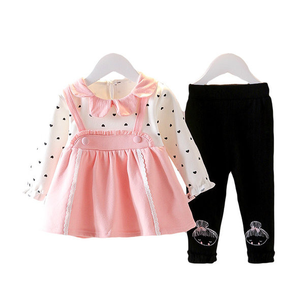 Стилен детски комплект от блуза с овално деколте и клин