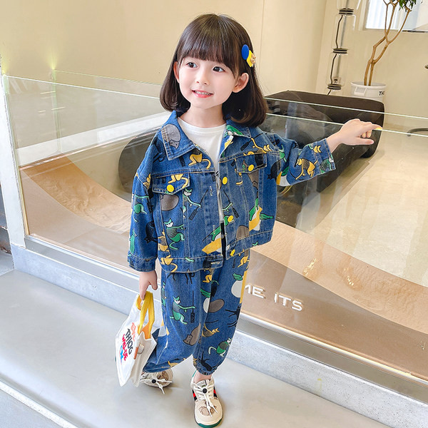 Παιδικό μοντέρνο σετ τζιν δύο τεμαχίων για κορίτσια